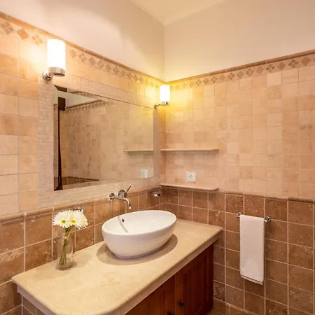 Casa Amada - Private - Heated Pool - Free Wifi - Air Con